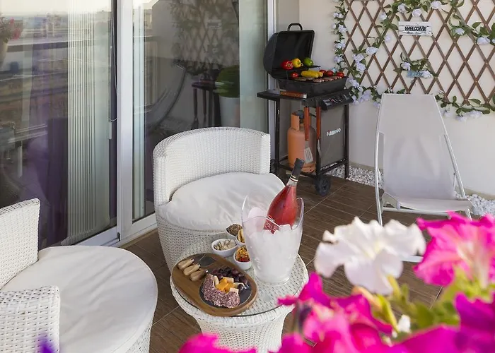 Апартаменты Marsascala 2 Bedroom Close To Beach! Hpi 6768 Марсаскала